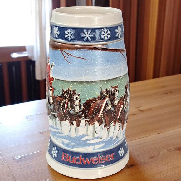 Budweiser Lighting the Way Home 1995 Holiday Stein - Picture 4 of 16